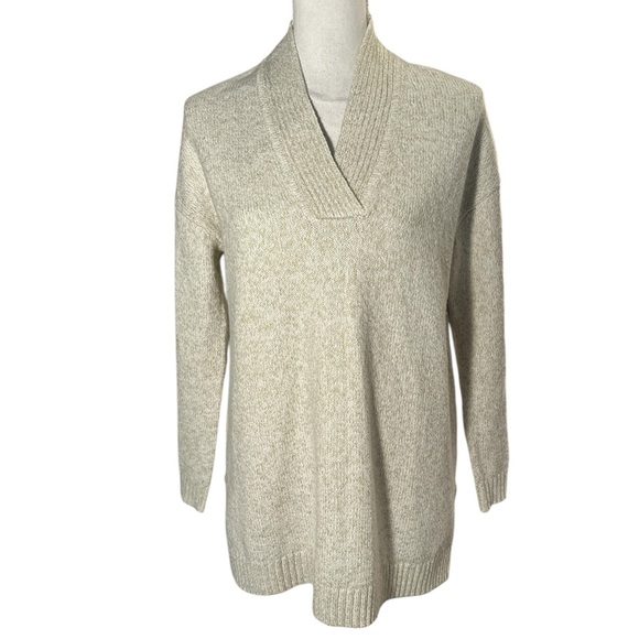 J.Jill Mushroom Beige VNeck Tunic Sweater🆕 - Picture 1 of 7